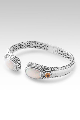 Radiant Glory Tip-to-Tip Bracelet™ in Peaches & Cream Simulated Opal - Tip-to-Tip - SARDA™