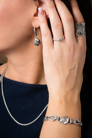 Trusted Confidant Ring™ in Tree of Life