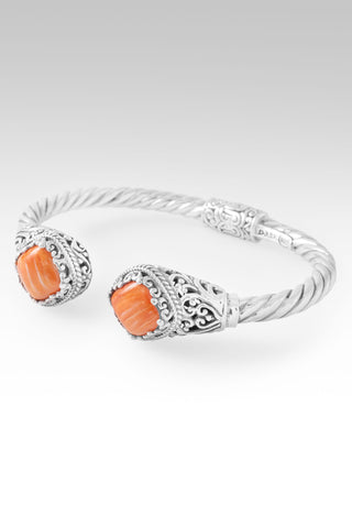 Watch What He Can Do Tip-To-Tip Bracelet™ in Orange Spiny Oyster 6.25
