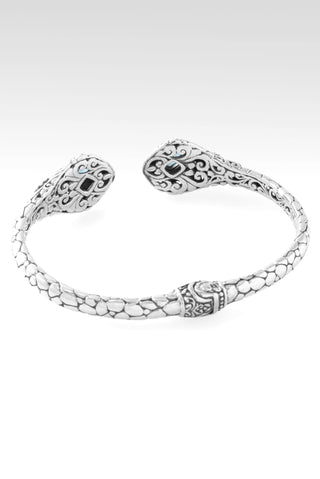 Graceful Presence Tip-to-Tip Bracelet™ in Green Lab Created Quartz& Bali Hai™ Mystic Topaz