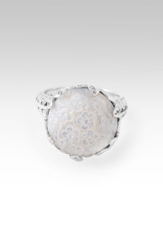 Love Me So Ring™ in White Mother of Pearl 5