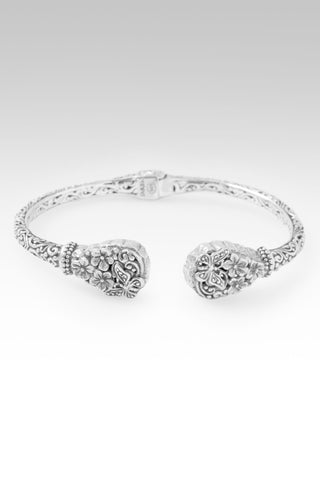 Been Set Free Tip-to-Tip Bracelet™ in Frangipani & Butterfly 6.25