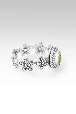 Hello One of a Kind, Goodbye Ordinary Ring II™ in Peridot 5