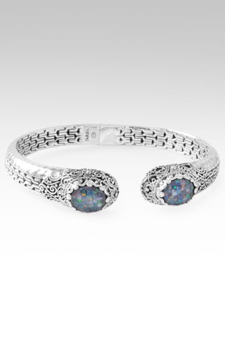 U Want Every Fear Tip-To-Tip Bracelet™ in Australian Opal Mosaic & Quartz 6.25