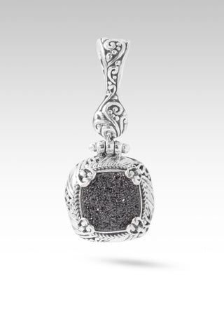 Ultimate Defender Pendant™ in Black Knight™ Drusy