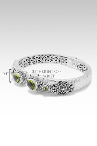 Wondrous Grace Tip-to-Tip Bracelet™ in Peridot