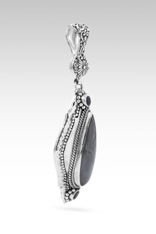 Living Sacrifice Pendant™ in Eagle Eye & Black Spinel