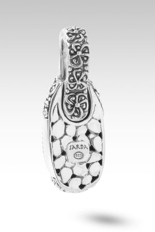 Amazing Grace Living Pendant™ in Red Spiny Oyster - Single Stone - only found at SARDA™