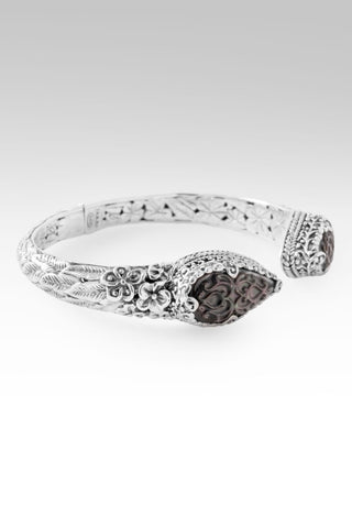 I Am Loved By U Tip-To-Tip Bracelet™ in Black Mother of Pearl - Tip-to-Tip - only found at SARDA™