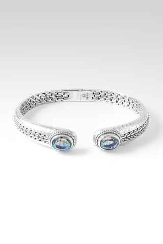Let Us Sing a New Song Tip-to-Tip Bracelet™ in Green Reflections™ Mystic Quartz - Tip-to-Tip - SARDA™