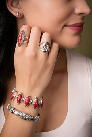 Life of Thankfulness Bracelet™ in Frangipani - Magnetic Slide Closure - only found at SARDA™