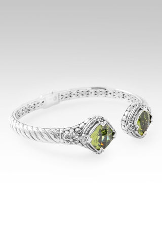 Made A Way Tip-To-Tip Bracelet™ in Green Apple Glass - Tip-to-Tip - only found at SARDA™